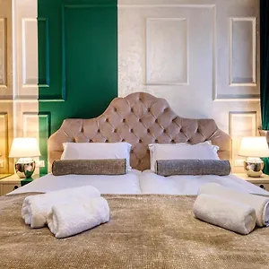 **** Gasthof Riva Palace - Design Kroatien